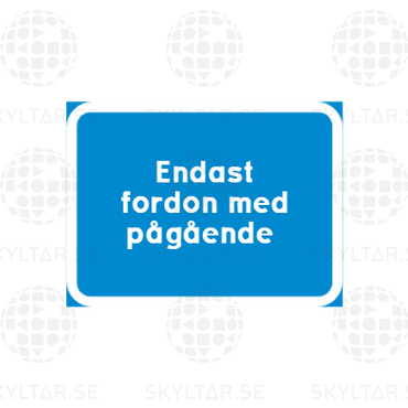 Blå tilläggstavla med egen text